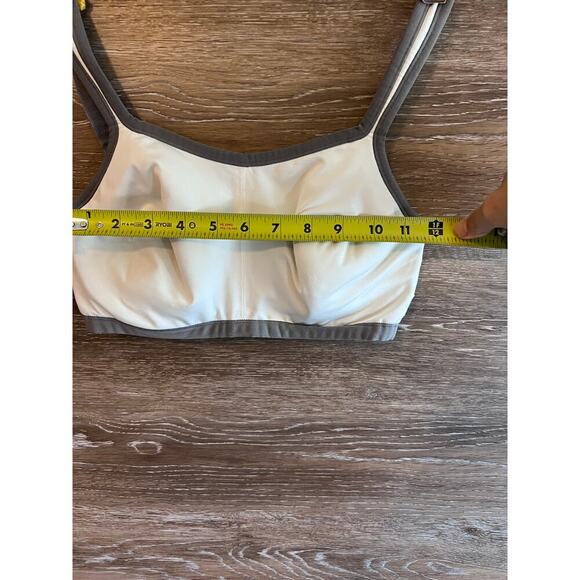 Natori Sports Bra White size 32D Adjustable Straps Under wire - Picture 5 of 9